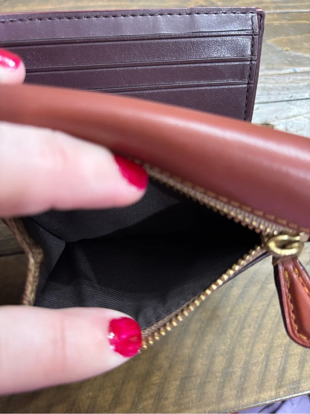 coach compact